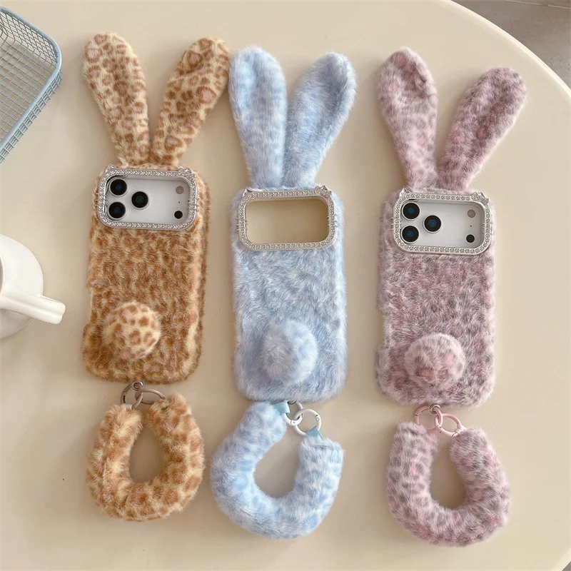 Cute Cartoon Case - かわいい漫画風のヒョウ柄うさぎ耳付きふわふわぬいぐるみケース iPhone 18 17 Air 16