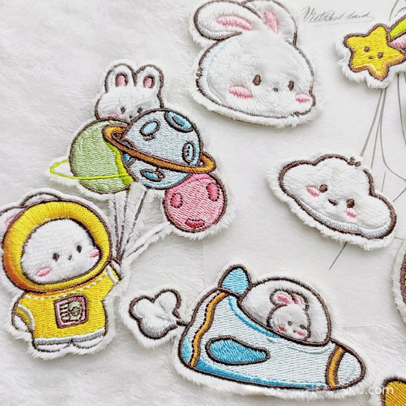 子供のための漫画の動物の絵のパッチ,自己粘着性の刺繍パッチ, - Phone Cases The Dairy のレビューと価格