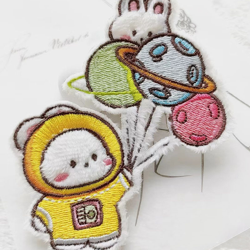 子供のための漫画の動物の絵のパッチ,自己粘着性の刺繍パッチ, - Phone Cases The Dairy のレビューと価格