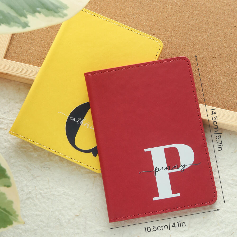カスタムイニシャル＆名前入りパスポートカバー　名入れカスタム - Monogram Custom Case のレビューと価格
